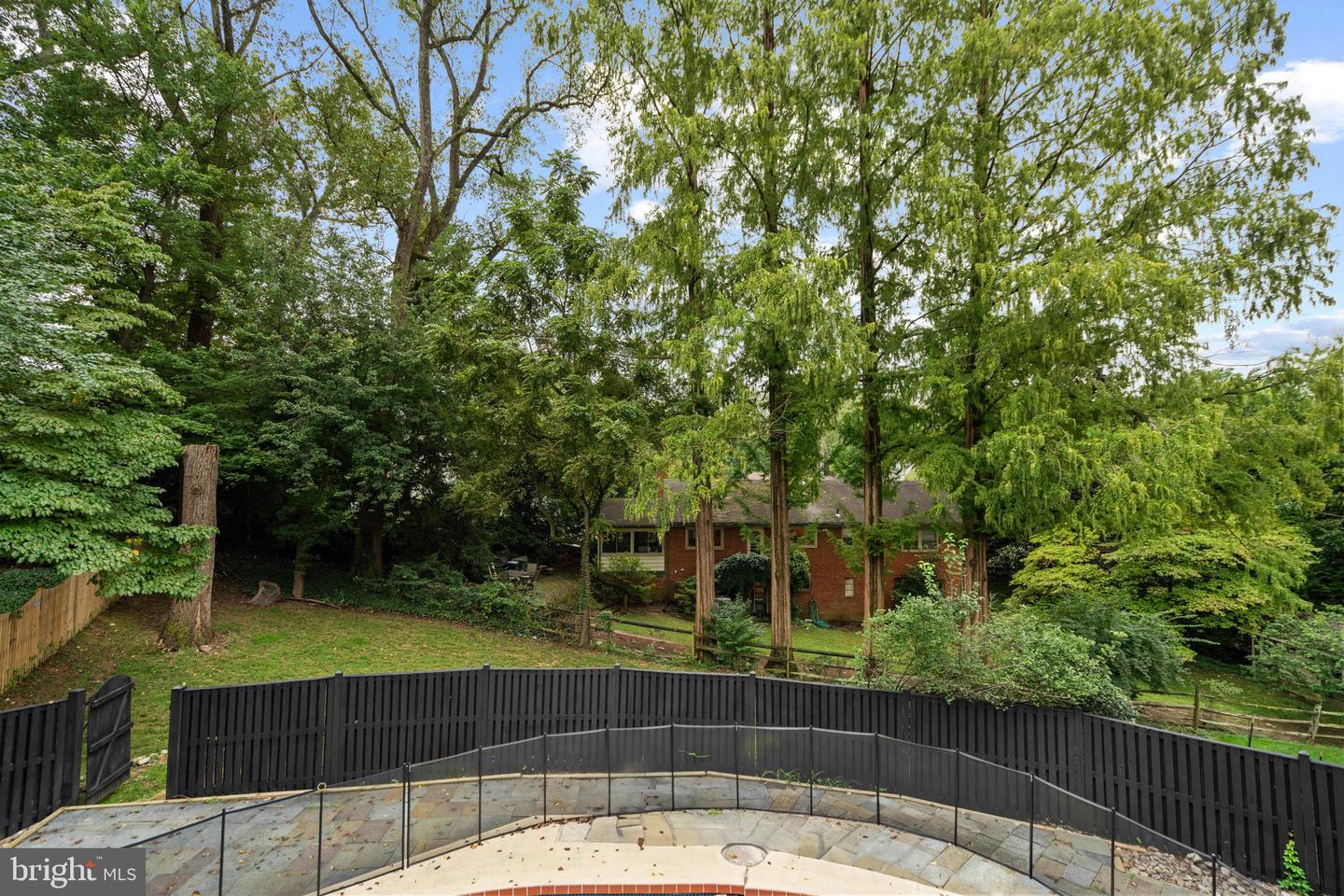 3722 N WOODROW ST, ARLINGTON, Virginia 22207, 6 Bedrooms Bedrooms, ,5 BathroomsBathrooms,Residential,For sale,3722 N WOODROW ST,VAAR2063822 MLS # VAAR2063822