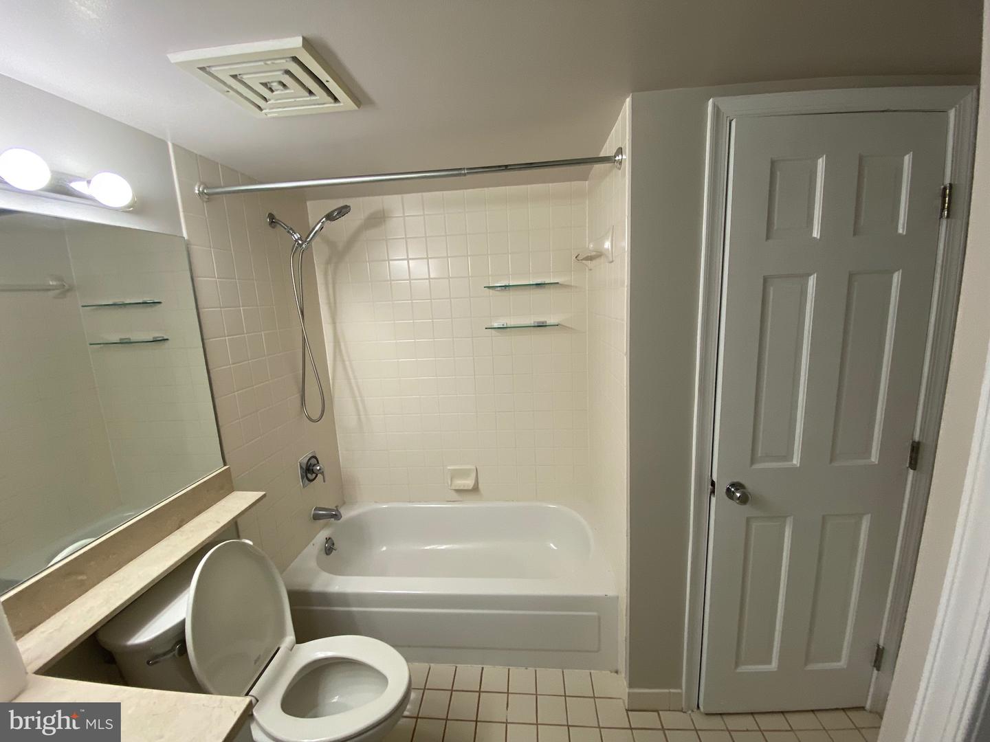 801 PENNSYLVANIA AVE NW #PH06, WASHINGTON, District Of Columbia 20004, 1 Bedroom Bedrooms, ,1 BathroomBathrooms,Residential,For sale,801 PENNSYLVANIA AVE NW #PH06,DCDC2223024 MLS # DCDC2223024