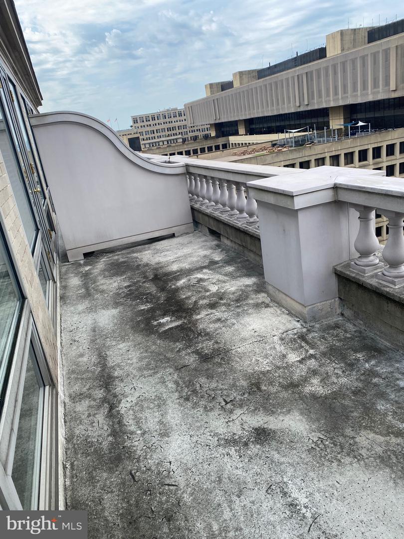 801 PENNSYLVANIA AVE NW #PH06, WASHINGTON, District Of Columbia 20004, 1 Bedroom Bedrooms, ,1 BathroomBathrooms,Residential,For sale,801 PENNSYLVANIA AVE NW #PH06,DCDC2223024 MLS # DCDC2223024