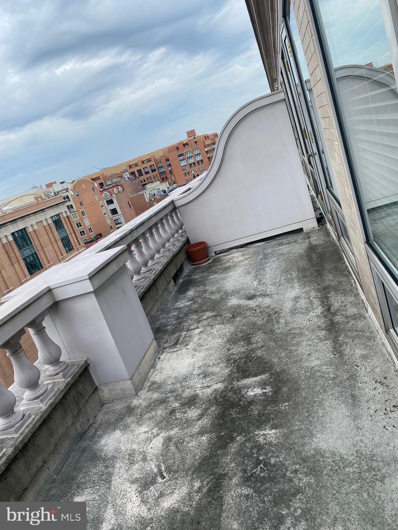 801 PENNSYLVANIA AVE NW #PH06, WASHINGTON, District Of Columbia 20004, 1 Bedroom Bedrooms, ,1 BathroomBathrooms,Residential,For sale,801 PENNSYLVANIA AVE NW #PH06,DCDC2223024 MLS # DCDC2223024