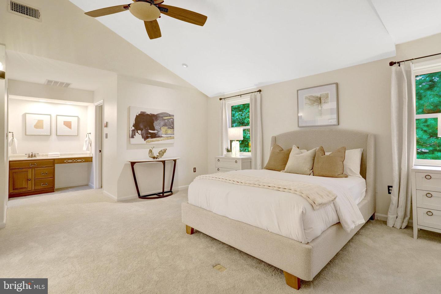 10510 HENDERSON RD, FAIRFAX STATION, Virginia 22039, 5 Bedrooms Bedrooms, ,3 BathroomsBathrooms,Residential,For sale,10510 HENDERSON RD,VAFX2268076 MLS # VAFX2268076