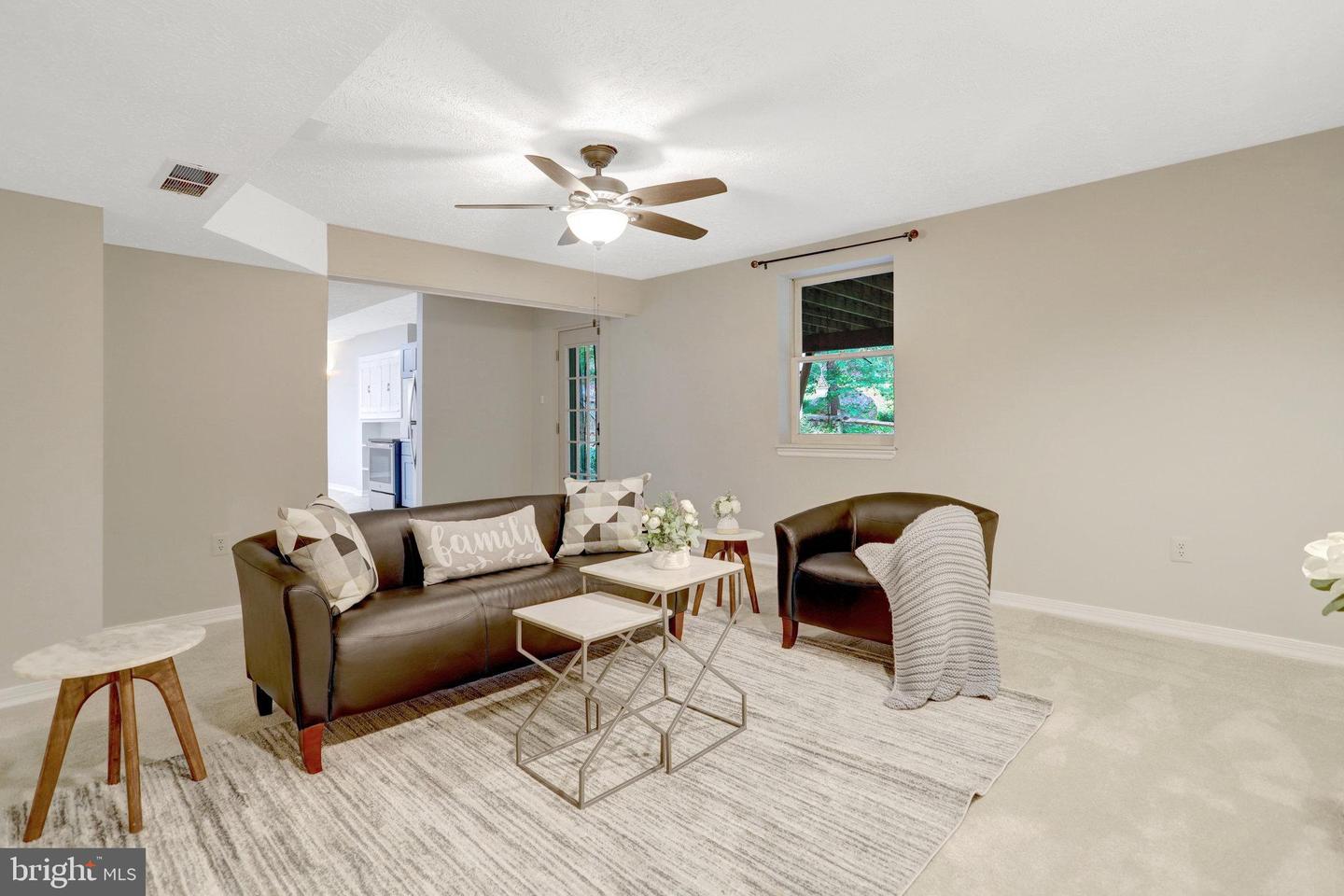 10510 HENDERSON RD, FAIRFAX STATION, Virginia 22039, 5 Bedrooms Bedrooms, ,3 BathroomsBathrooms,Residential,For sale,10510 HENDERSON RD,VAFX2268076 MLS # VAFX2268076