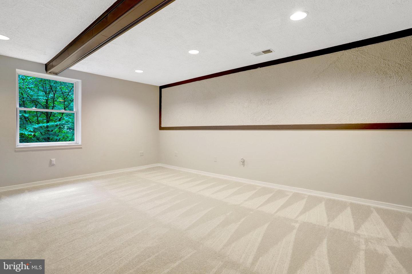 10510 HENDERSON RD, FAIRFAX STATION, Virginia 22039, 5 Bedrooms Bedrooms, ,3 BathroomsBathrooms,Residential,For sale,10510 HENDERSON RD,VAFX2268076 MLS # VAFX2268076