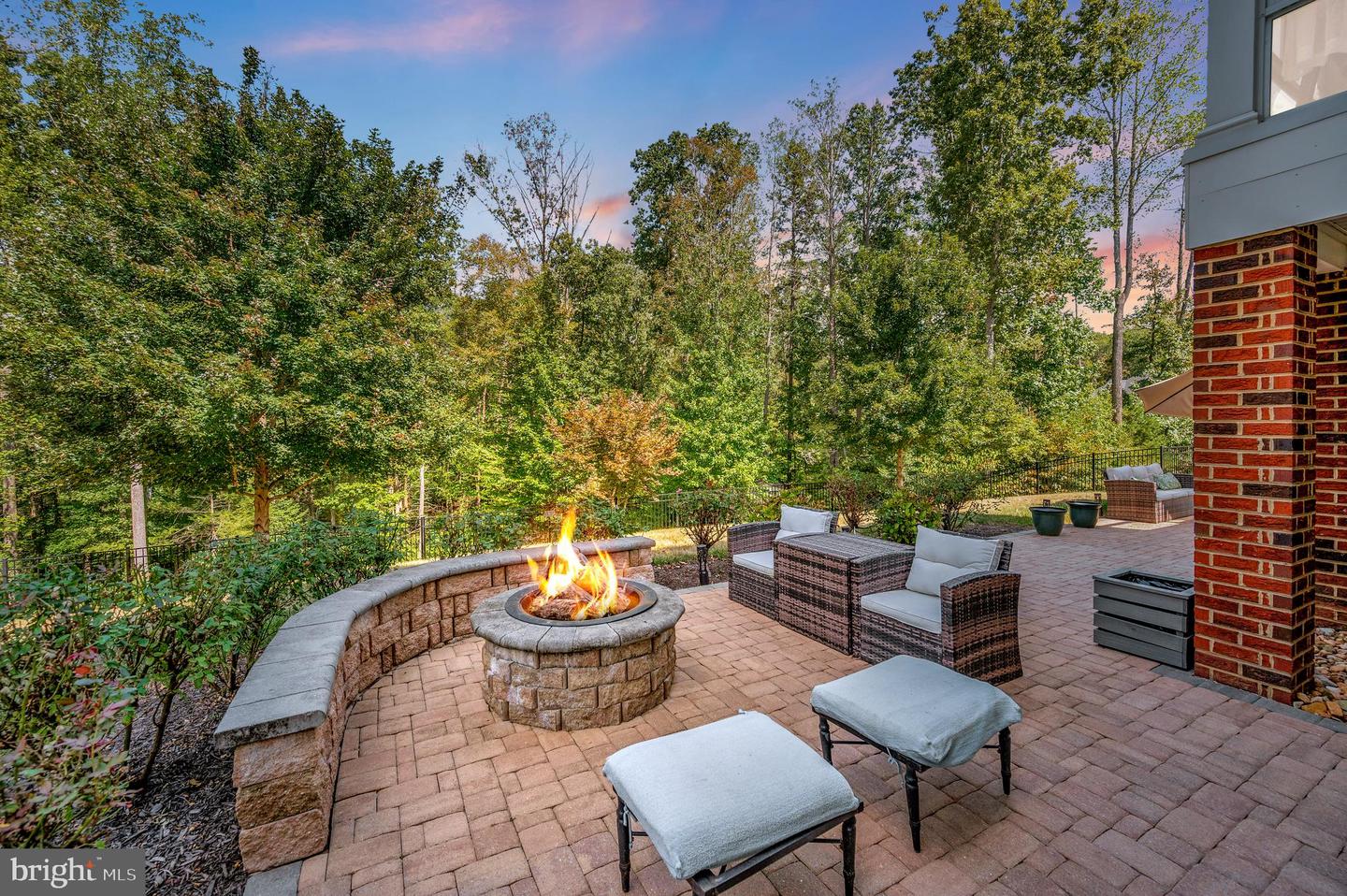 20 GENEVIEVE CT, FREDERICKSBURG, Virginia 22406, 5 Bedrooms Bedrooms, ,5 BathroomsBathrooms,Residential,For sale,20 GENEVIEVE CT,VAST2042780 MLS # VAST2042780