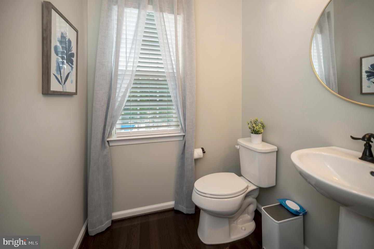 20 GENEVIEVE CT, FREDERICKSBURG, Virginia 22406, 5 Bedrooms Bedrooms, ,5 BathroomsBathrooms,Residential,For sale,20 GENEVIEVE CT,VAST2042780 MLS # VAST2042780
