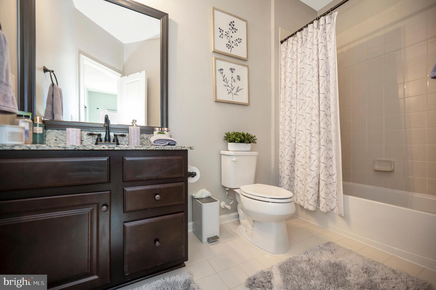 20 GENEVIEVE CT, FREDERICKSBURG, Virginia 22406, 5 Bedrooms Bedrooms, ,5 BathroomsBathrooms,Residential,For sale,20 GENEVIEVE CT,VAST2042780 MLS # VAST2042780