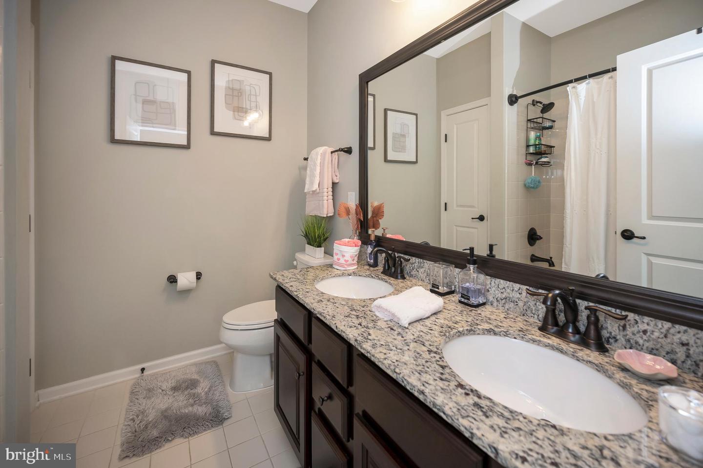 20 GENEVIEVE CT, FREDERICKSBURG, Virginia 22406, 5 Bedrooms Bedrooms, ,5 BathroomsBathrooms,Residential,For sale,20 GENEVIEVE CT,VAST2042780 MLS # VAST2042780