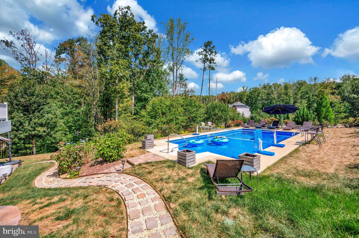 20 GENEVIEVE CT, FREDERICKSBURG, Virginia 22406, 5 Bedrooms Bedrooms, ,5 BathroomsBathrooms,Residential,For sale,20 GENEVIEVE CT,VAST2042780 MLS # VAST2042780