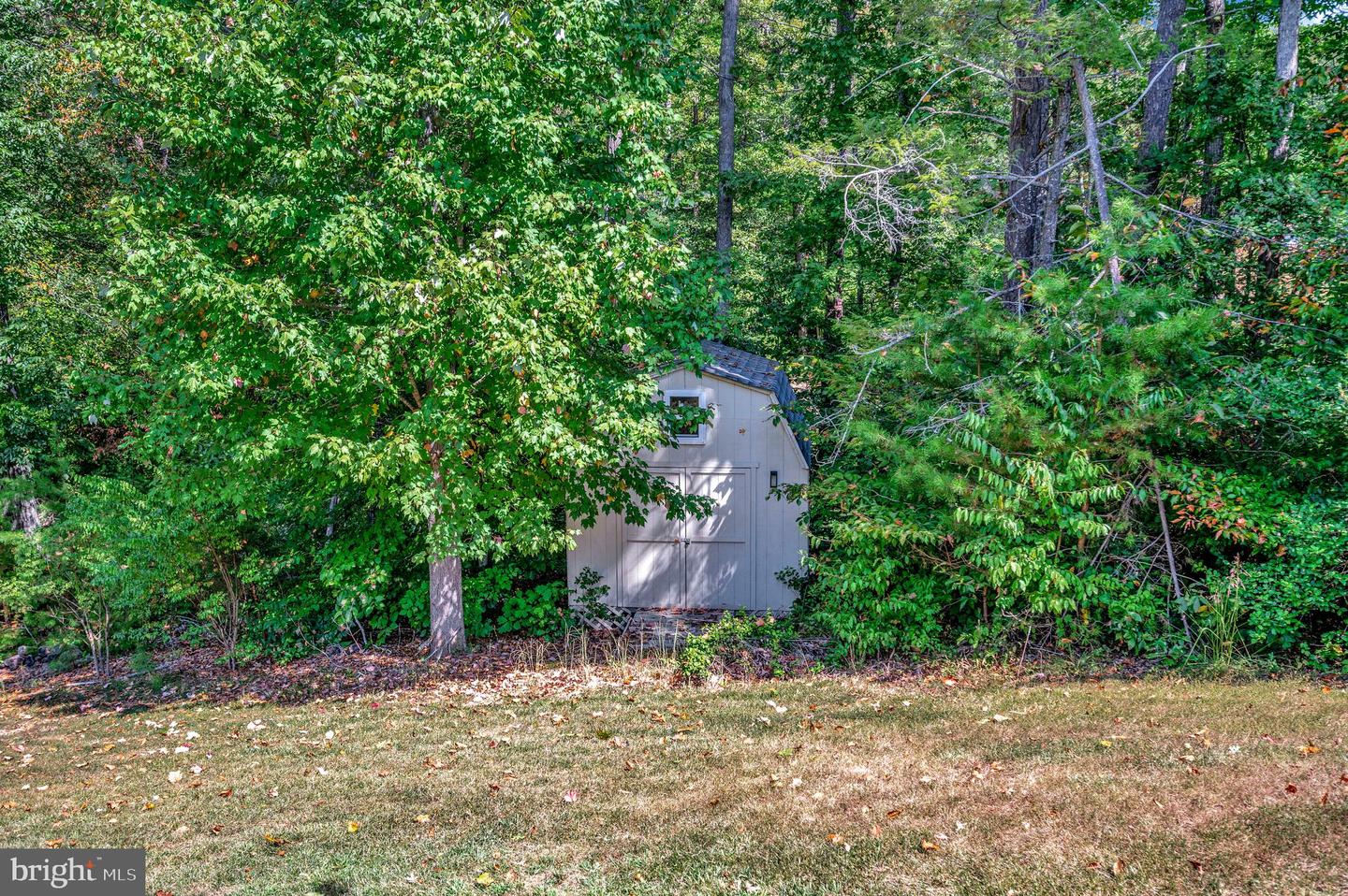 20 GENEVIEVE CT, FREDERICKSBURG, Virginia 22406, 5 Bedrooms Bedrooms, ,5 BathroomsBathrooms,Residential,For sale,20 GENEVIEVE CT,VAST2042780 MLS # VAST2042780