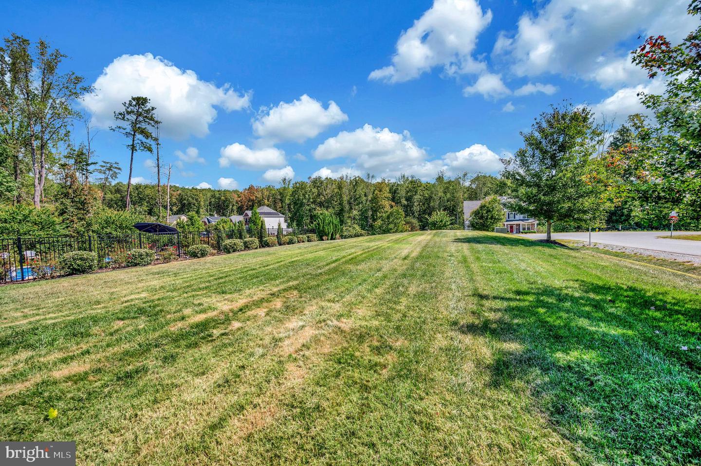 20 GENEVIEVE CT, FREDERICKSBURG, Virginia 22406, 5 Bedrooms Bedrooms, ,5 BathroomsBathrooms,Residential,For sale,20 GENEVIEVE CT,VAST2042780 MLS # VAST2042780