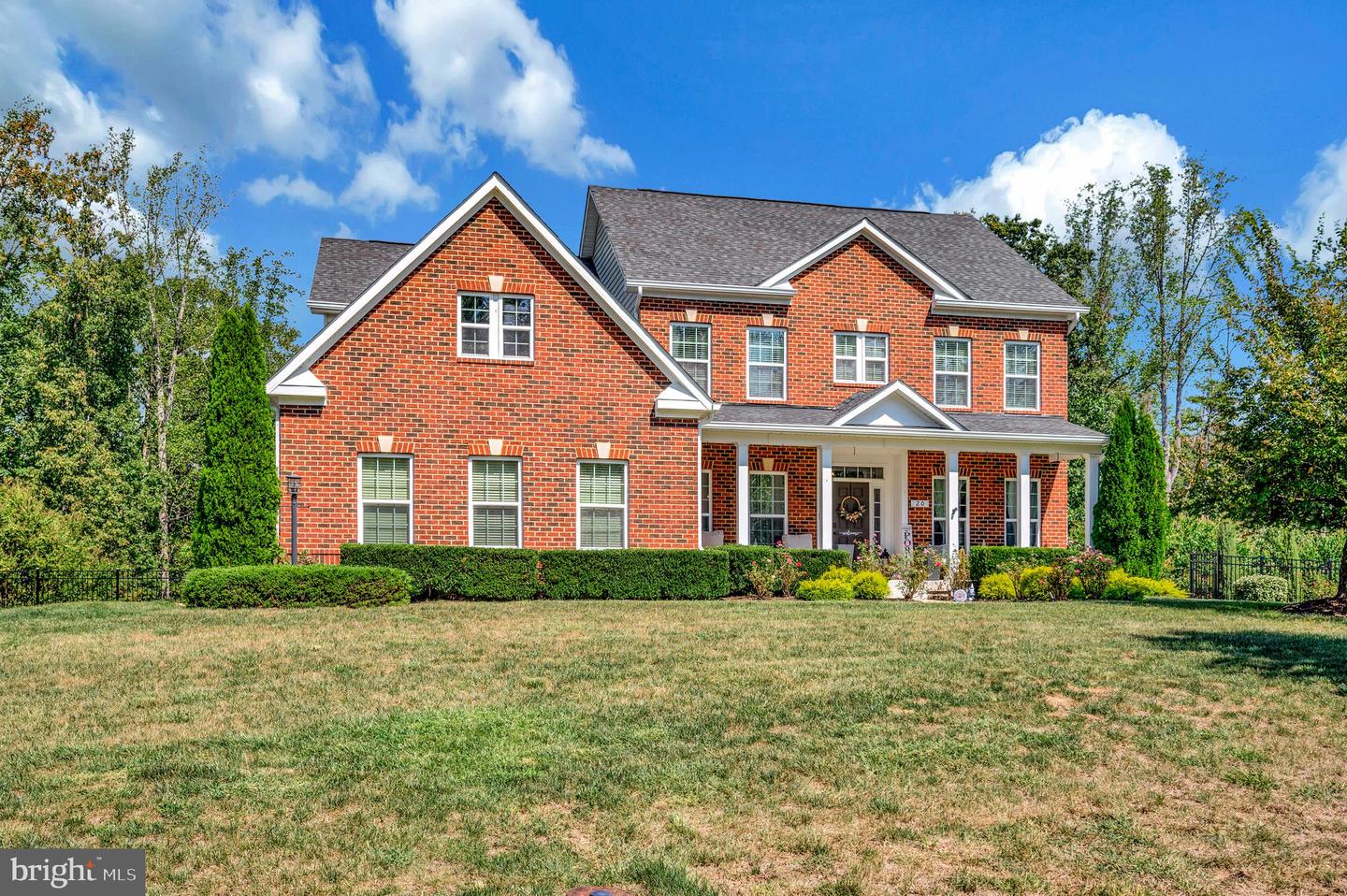 20 GENEVIEVE CT, FREDERICKSBURG, Virginia 22406, 5 Bedrooms Bedrooms, ,5 BathroomsBathrooms,Residential,For sale,20 GENEVIEVE CT,VAST2042780 MLS # VAST2042780