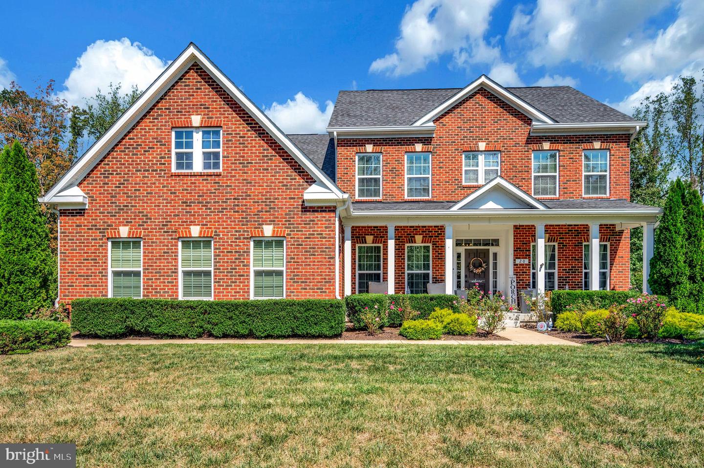 20 GENEVIEVE CT, FREDERICKSBURG, Virginia 22406, 5 Bedrooms Bedrooms, ,5 BathroomsBathrooms,Residential,For sale,20 GENEVIEVE CT,VAST2042780 MLS # VAST2042780
