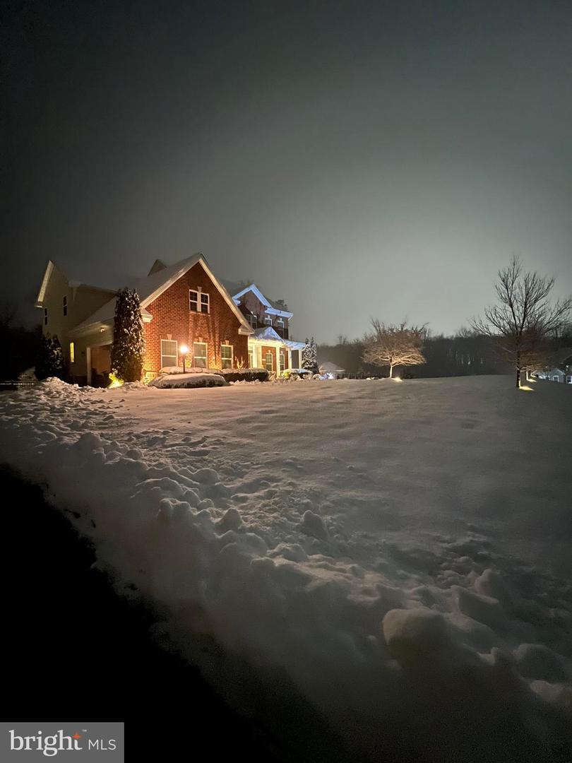 20 GENEVIEVE CT, FREDERICKSBURG, Virginia 22406, 5 Bedrooms Bedrooms, ,5 BathroomsBathrooms,Residential,For sale,20 GENEVIEVE CT,VAST2042780 MLS # VAST2042780