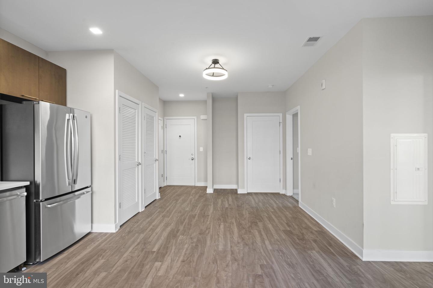 989 S BUCHANAN ST #312, ARLINGTON, Virginia 22204, 2 Bedrooms Bedrooms, ,2 BathroomsBathrooms,Residential,For sale,989 S BUCHANAN ST #312,VAAR2063942 MLS # VAAR2063942