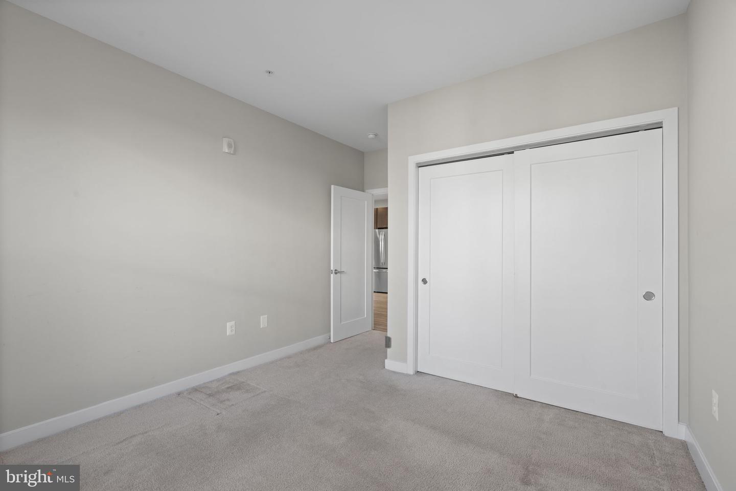 989 S BUCHANAN ST #312, ARLINGTON, Virginia 22204, 2 Bedrooms Bedrooms, ,2 BathroomsBathrooms,Residential,For sale,989 S BUCHANAN ST #312,VAAR2063942 MLS # VAAR2063942