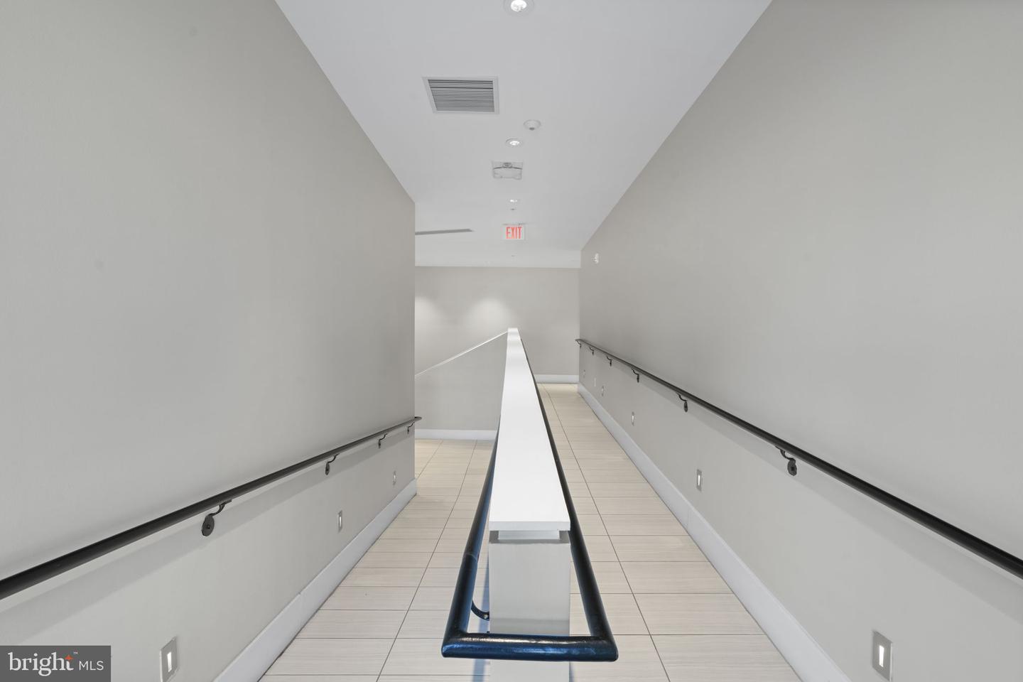 989 S BUCHANAN ST #312, ARLINGTON, Virginia 22204, 2 Bedrooms Bedrooms, ,2 BathroomsBathrooms,Residential,For sale,989 S BUCHANAN ST #312,VAAR2063942 MLS # VAAR2063942