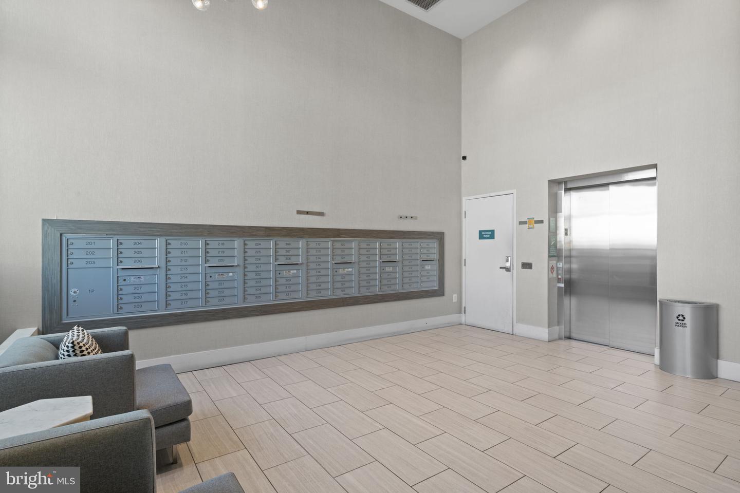 989 S BUCHANAN ST #312, ARLINGTON, Virginia 22204, 2 Bedrooms Bedrooms, ,2 BathroomsBathrooms,Residential,For sale,989 S BUCHANAN ST #312,VAAR2063942 MLS # VAAR2063942