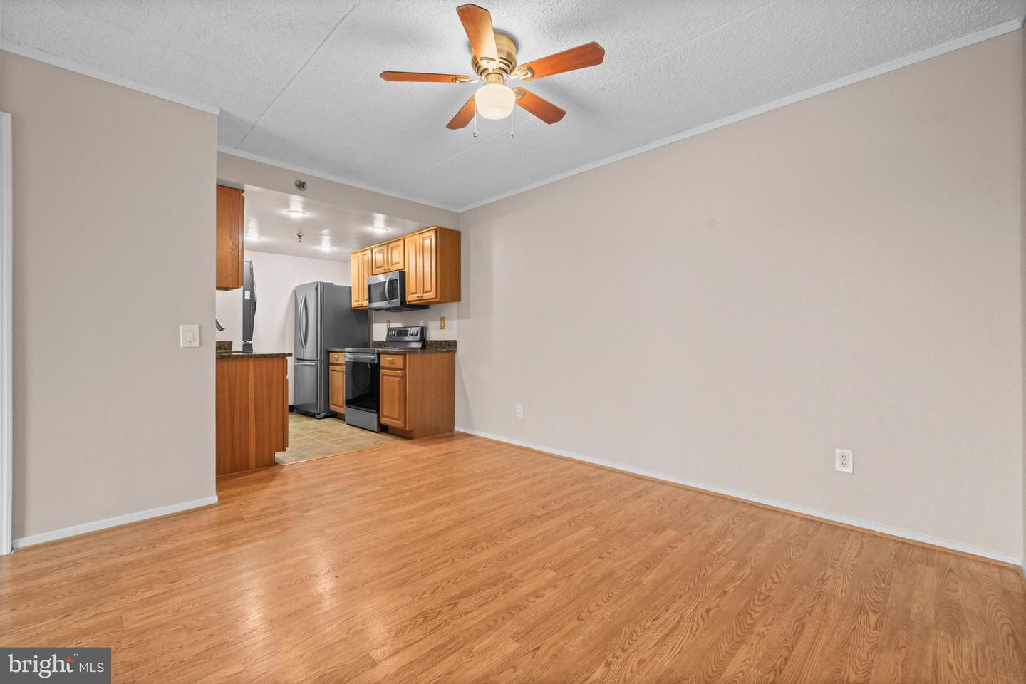5911 EDSALL RD #803, ALEXANDRIA, Virginia 22304, 2 Bedrooms Bedrooms, ,2 BathroomsBathrooms,Residential,For sale,5911 EDSALL RD #803,VAAX2050048 MLS # VAAX2050048