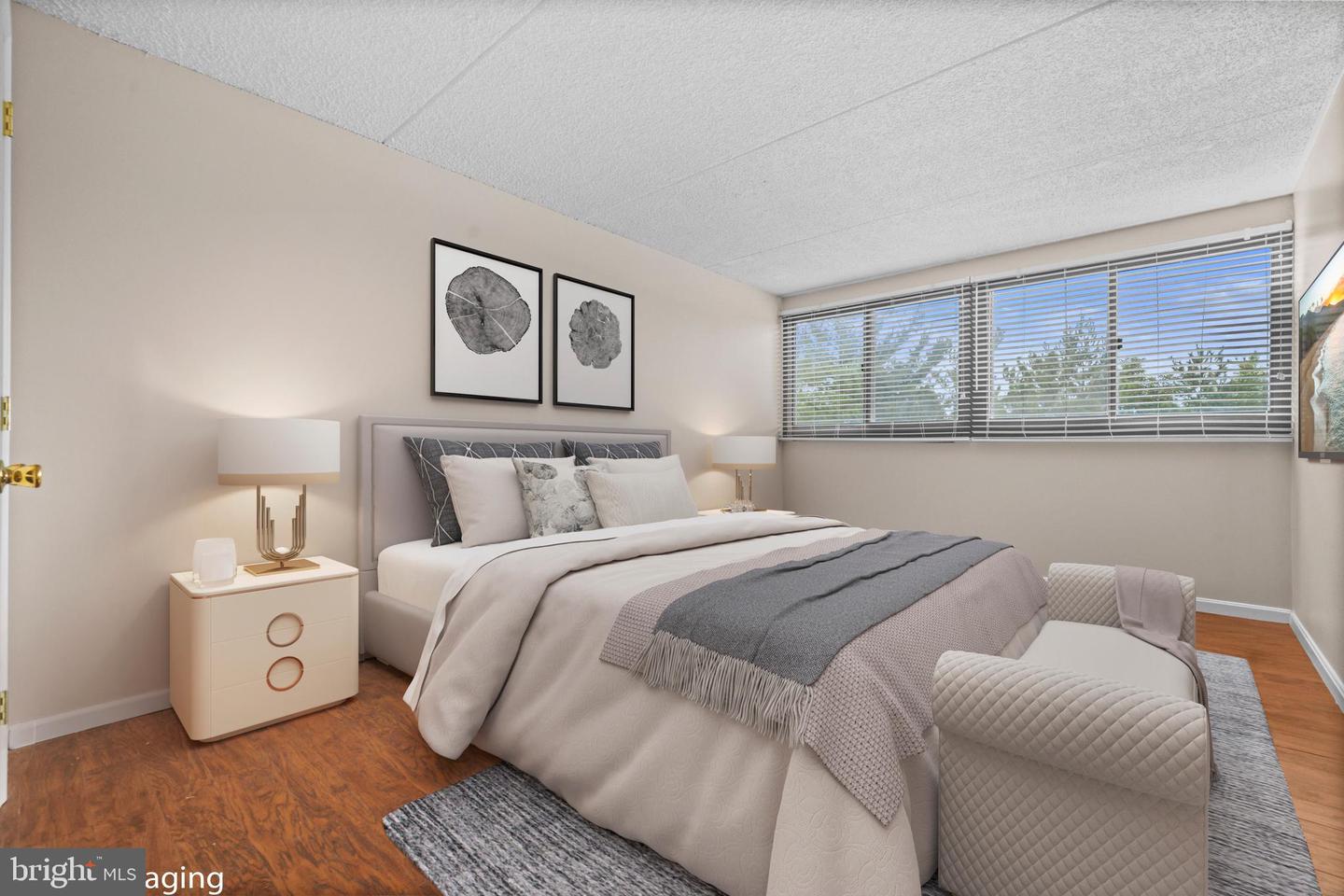 5911 EDSALL RD #803, ALEXANDRIA, Virginia 22304, 2 Bedrooms Bedrooms, ,2 BathroomsBathrooms,Residential,For sale,5911 EDSALL RD #803,VAAX2050048 MLS # VAAX2050048