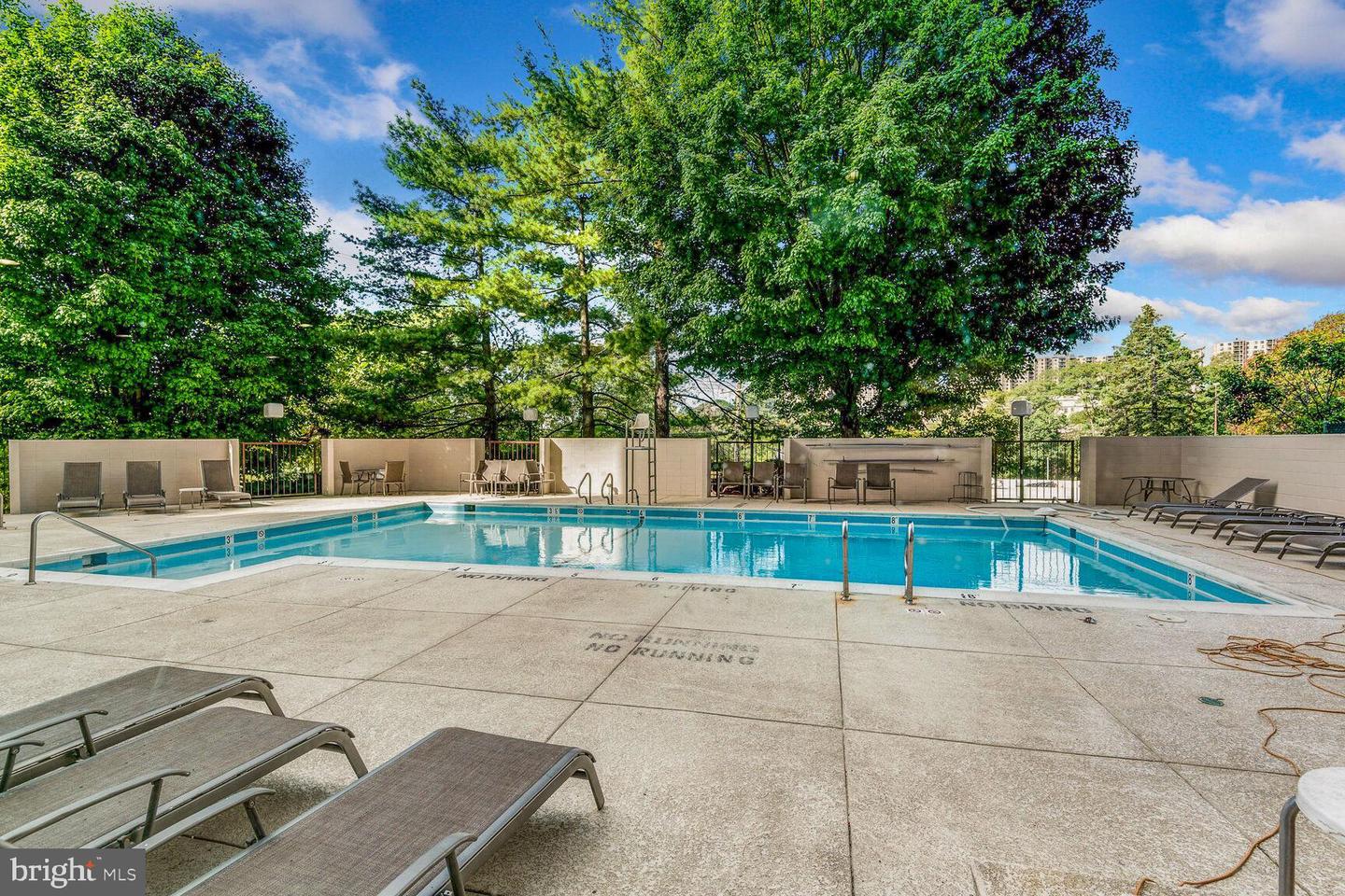 5911 EDSALL RD #803, ALEXANDRIA, Virginia 22304, 2 Bedrooms Bedrooms, ,2 BathroomsBathrooms,Residential,For sale,5911 EDSALL RD #803,VAAX2050048 MLS # VAAX2050048
