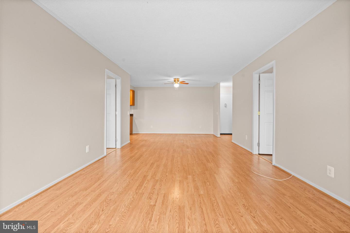 5911 EDSALL RD #803, ALEXANDRIA, Virginia 22304, 2 Bedrooms Bedrooms, ,2 BathroomsBathrooms,Residential,For sale,5911 EDSALL RD #803,VAAX2050048 MLS # VAAX2050048