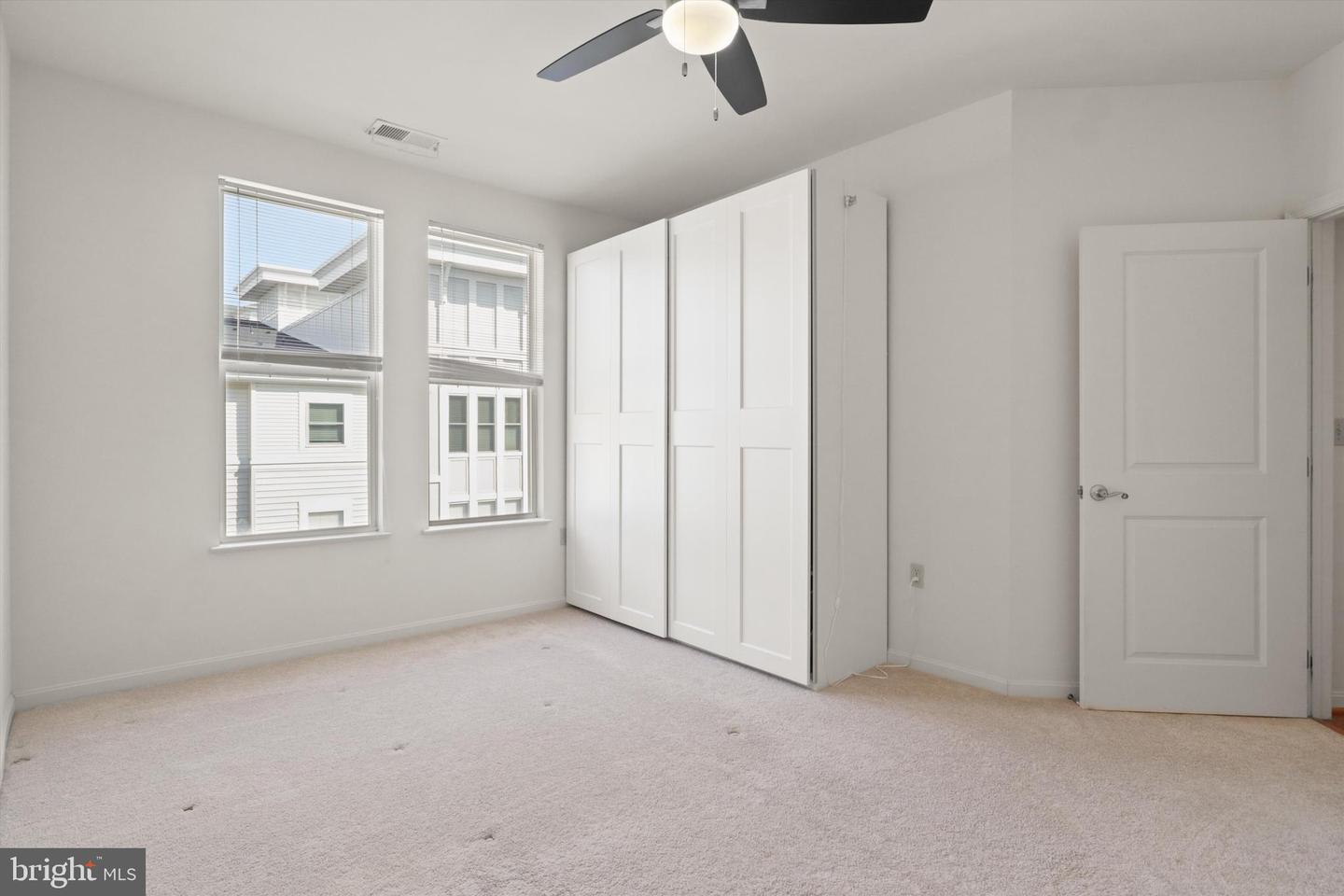 2655 PROSPERITY AVE #449, FAIRFAX, Virginia 22031, 2 Bedrooms Bedrooms, 4 Rooms Rooms,2 BathroomsBathrooms,Residential,For sale,2655 PROSPERITY AVE #449,VAFX2268794 MLS # VAFX2268794