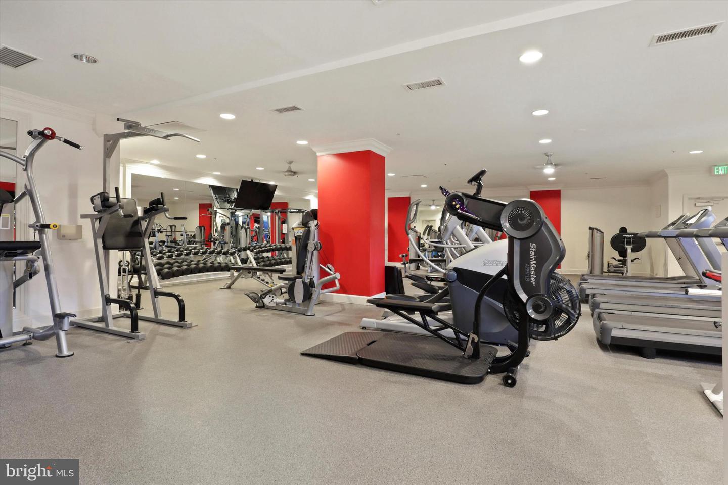 2655 PROSPERITY AVE #449, FAIRFAX, Virginia 22031, 2 Bedrooms Bedrooms, 4 Rooms Rooms,2 BathroomsBathrooms,Residential,For sale,2655 PROSPERITY AVE #449,VAFX2268794 MLS # VAFX2268794