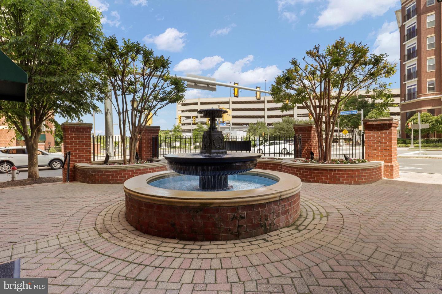 2655 PROSPERITY AVE #449, FAIRFAX, Virginia 22031, 2 Bedrooms Bedrooms, 4 Rooms Rooms,2 BathroomsBathrooms,Residential,For sale,2655 PROSPERITY AVE #449,VAFX2268794 MLS # VAFX2268794