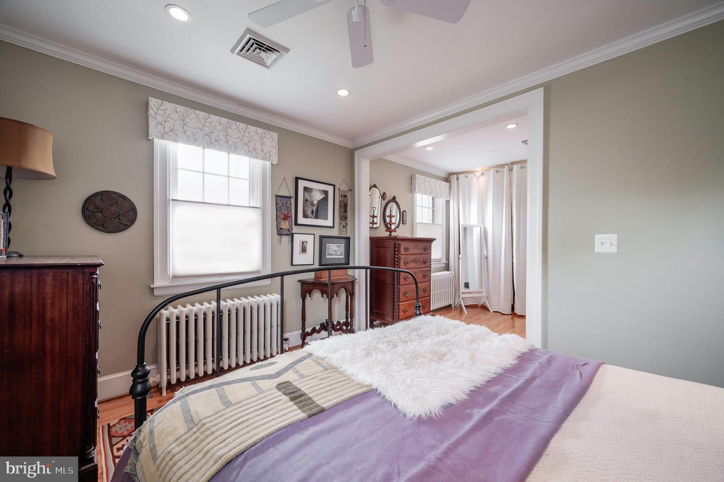 319 LAVERNE AVE, ALEXANDRIA, Virginia 22305, 2 Bedrooms Bedrooms, ,2 BathroomsBathrooms,Residential,For sale,319 LAVERNE AVE,VAAX2050086 MLS # VAAX2050086