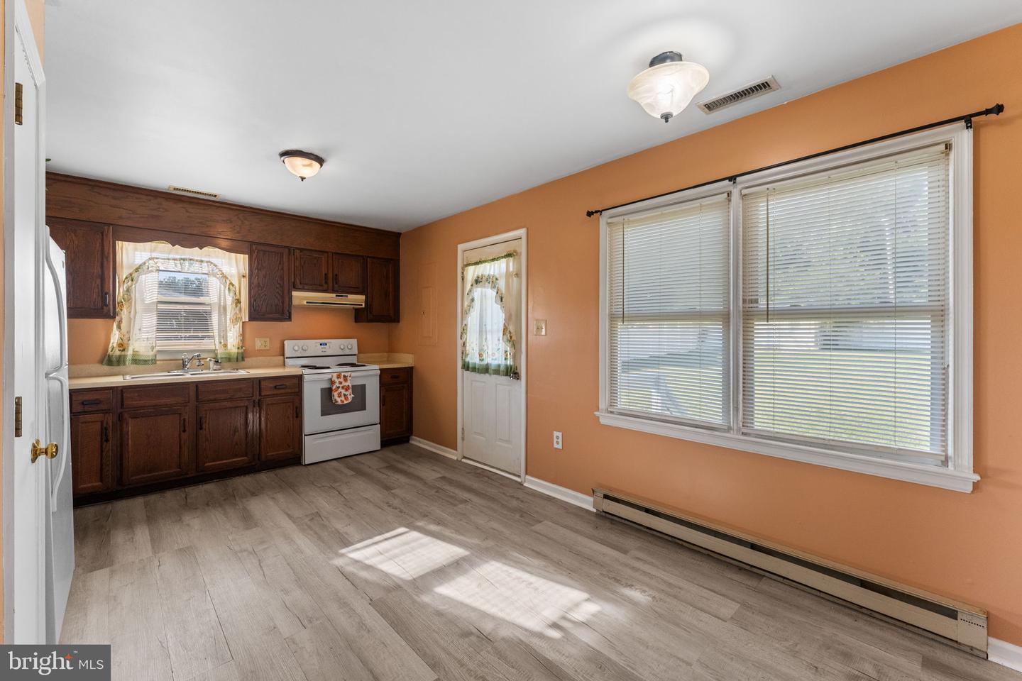 1591 MT. LANDING RD, TAPPAHANNOCK, Virginia 22560, 3 Bedrooms Bedrooms, 5 Rooms Rooms,2 BathroomsBathrooms,Residential,For sale,1591 MT. LANDING RD,VAES2002030 MLS # VAES2002030