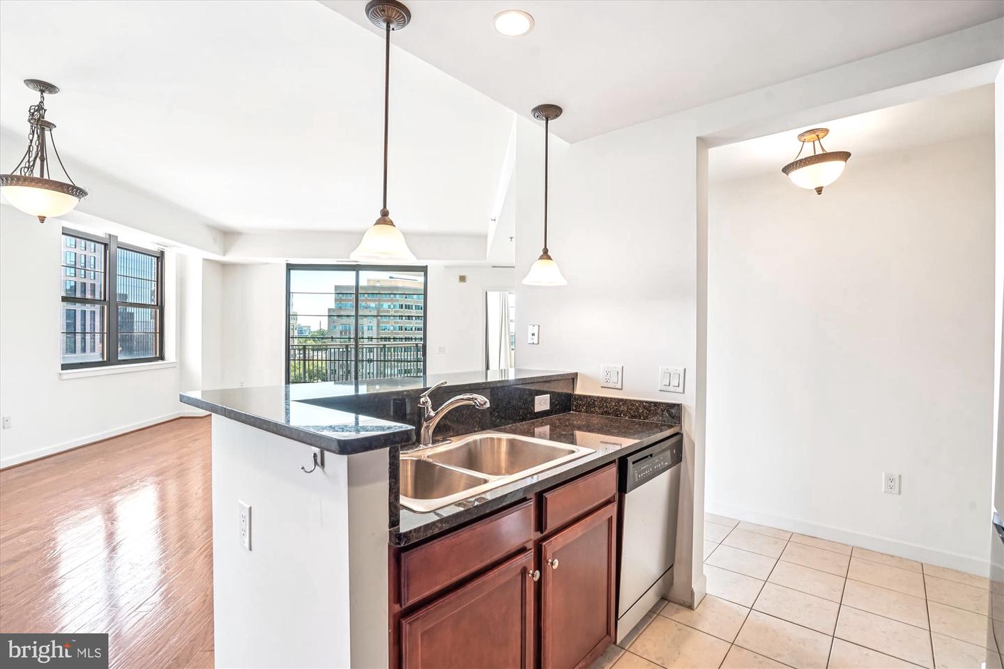 1830 FOUNTAIN DR #1004, RESTON, Virginia 20190, 3 Bedrooms Bedrooms, ,3 BathroomsBathrooms,Residential,For sale,1830 FOUNTAIN DR #1004,VAFX2269098 MLS # VAFX2269098