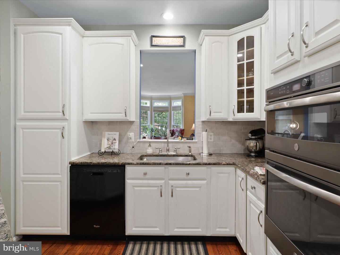 4027 HEATHERSTONE CT, FAIRFAX, Virginia 22030, 3 Bedrooms Bedrooms, ,3 BathroomsBathrooms,Residential,For sale,4027 HEATHERSTONE CT,VAFX2269158 MLS # VAFX2269158