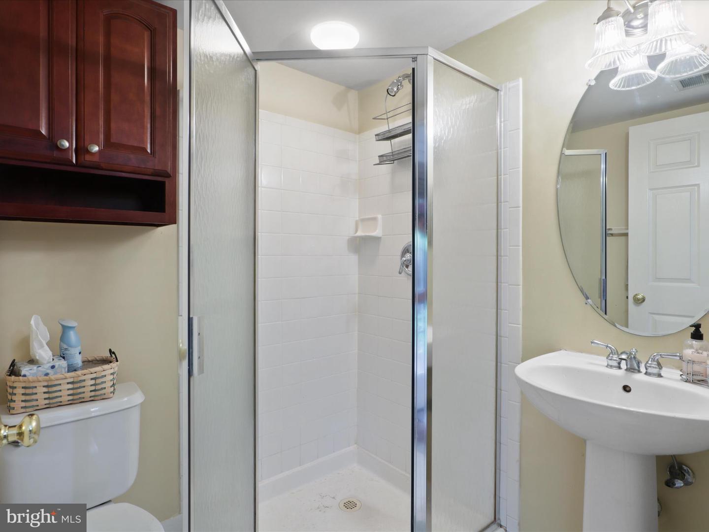 4027 HEATHERSTONE CT, FAIRFAX, Virginia 22030, 3 Bedrooms Bedrooms, ,3 BathroomsBathrooms,Residential,For sale,4027 HEATHERSTONE CT,VAFX2269158 MLS # VAFX2269158