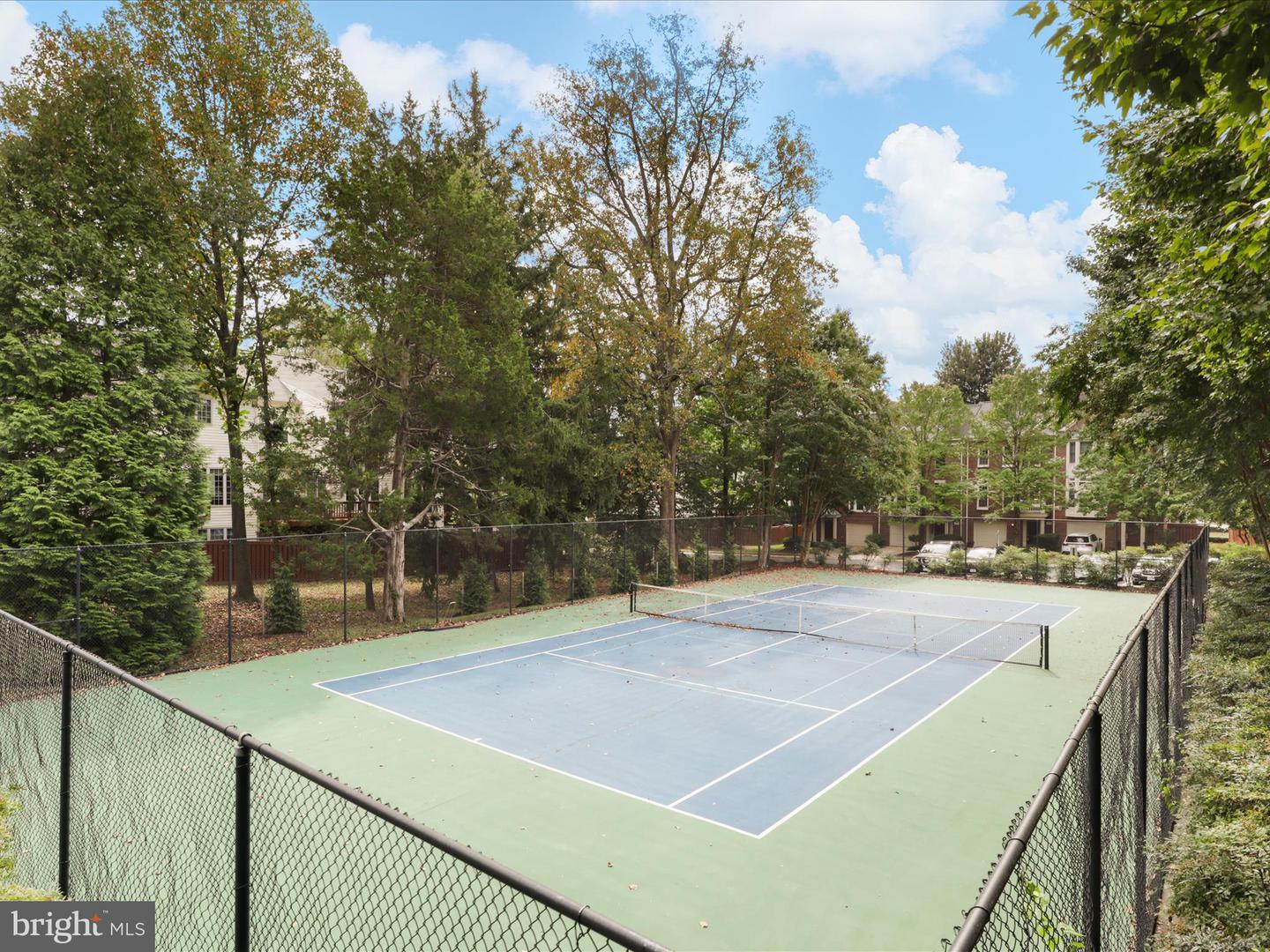 4027 HEATHERSTONE CT, FAIRFAX, Virginia 22030, 3 Bedrooms Bedrooms, ,3 BathroomsBathrooms,Residential,For sale,4027 HEATHERSTONE CT,VAFX2269158 MLS # VAFX2269158