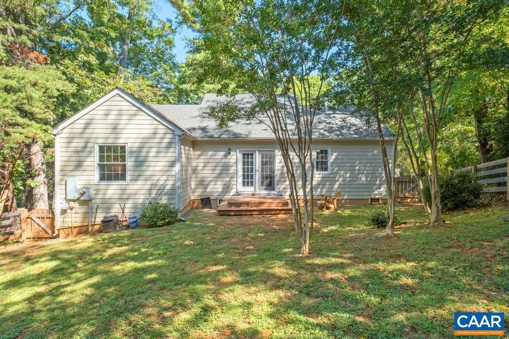 217 BLACKTHORN LN, CHARLOTTESVILLE, Virginia 22902, 2 Bedrooms Bedrooms, ,1 BathroomBathrooms,Residential,For sale,217 BLACKTHORN LN,669342 MLS # 669342
