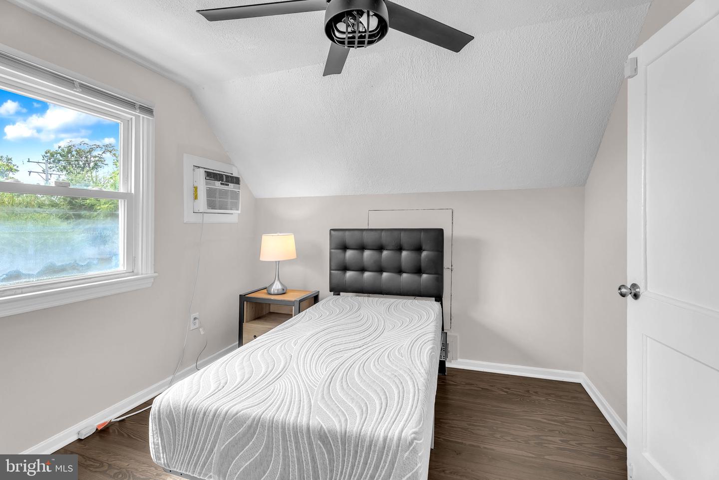 6604 CAVALIER DR, ALEXANDRIA, Virginia 22307, 3 Bedrooms Bedrooms, ,2 BathroomsBathrooms,Residential,For sale,6604 CAVALIER DR,VAFX2269248 MLS # VAFX2269248