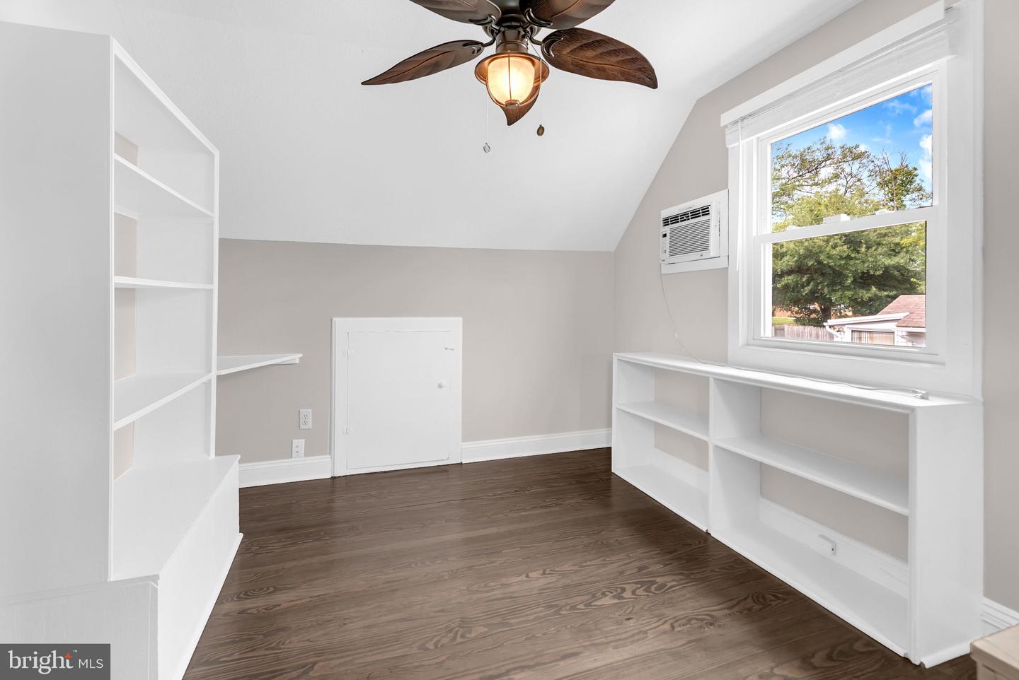 6604 CAVALIER DR, ALEXANDRIA, Virginia 22307, 3 Bedrooms Bedrooms, ,2 BathroomsBathrooms,Residential,For sale,6604 CAVALIER DR,VAFX2269248 MLS # VAFX2269248