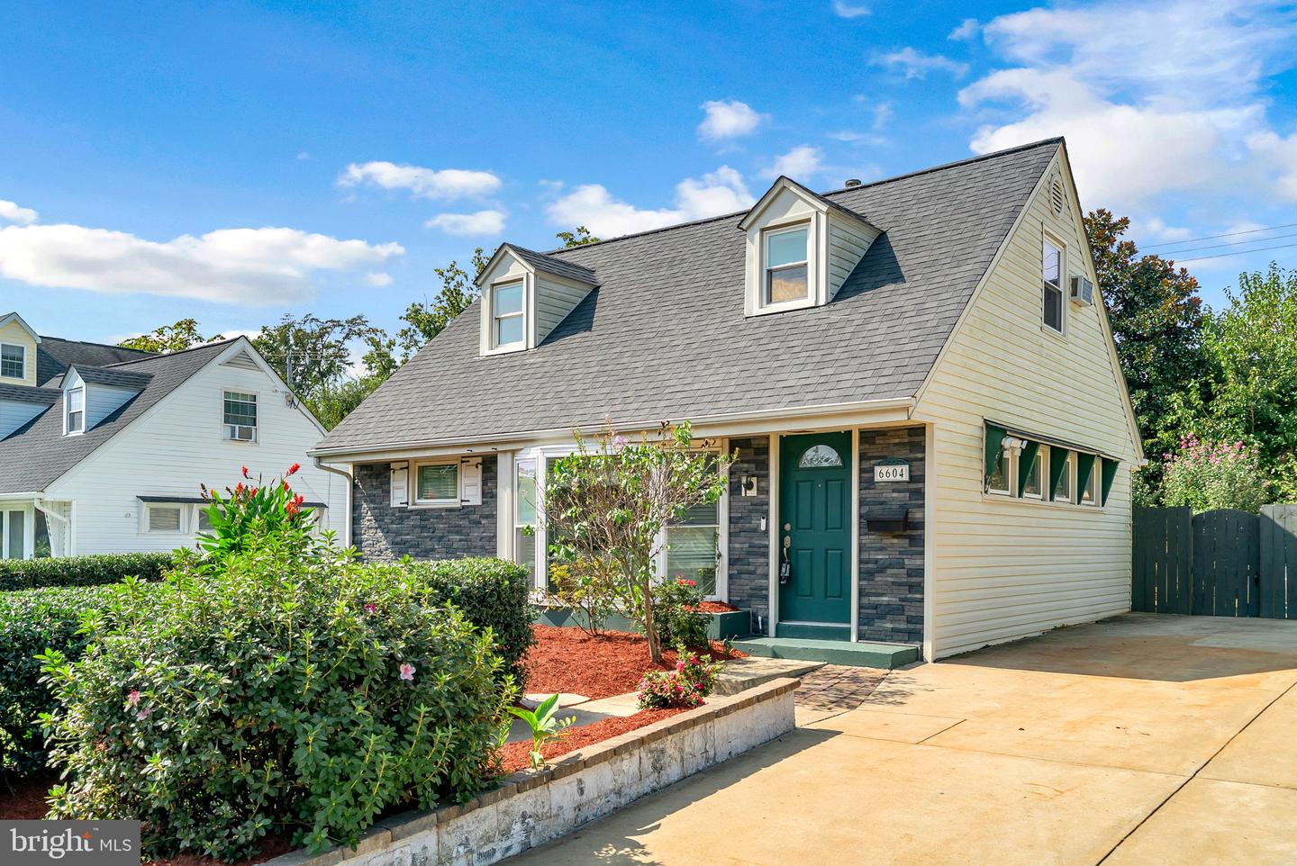 6604 CAVALIER DR, ALEXANDRIA, Virginia 22307, 3 Bedrooms Bedrooms, ,2 BathroomsBathrooms,Residential,For sale,6604 CAVALIER DR,VAFX2269248 MLS # VAFX2269248