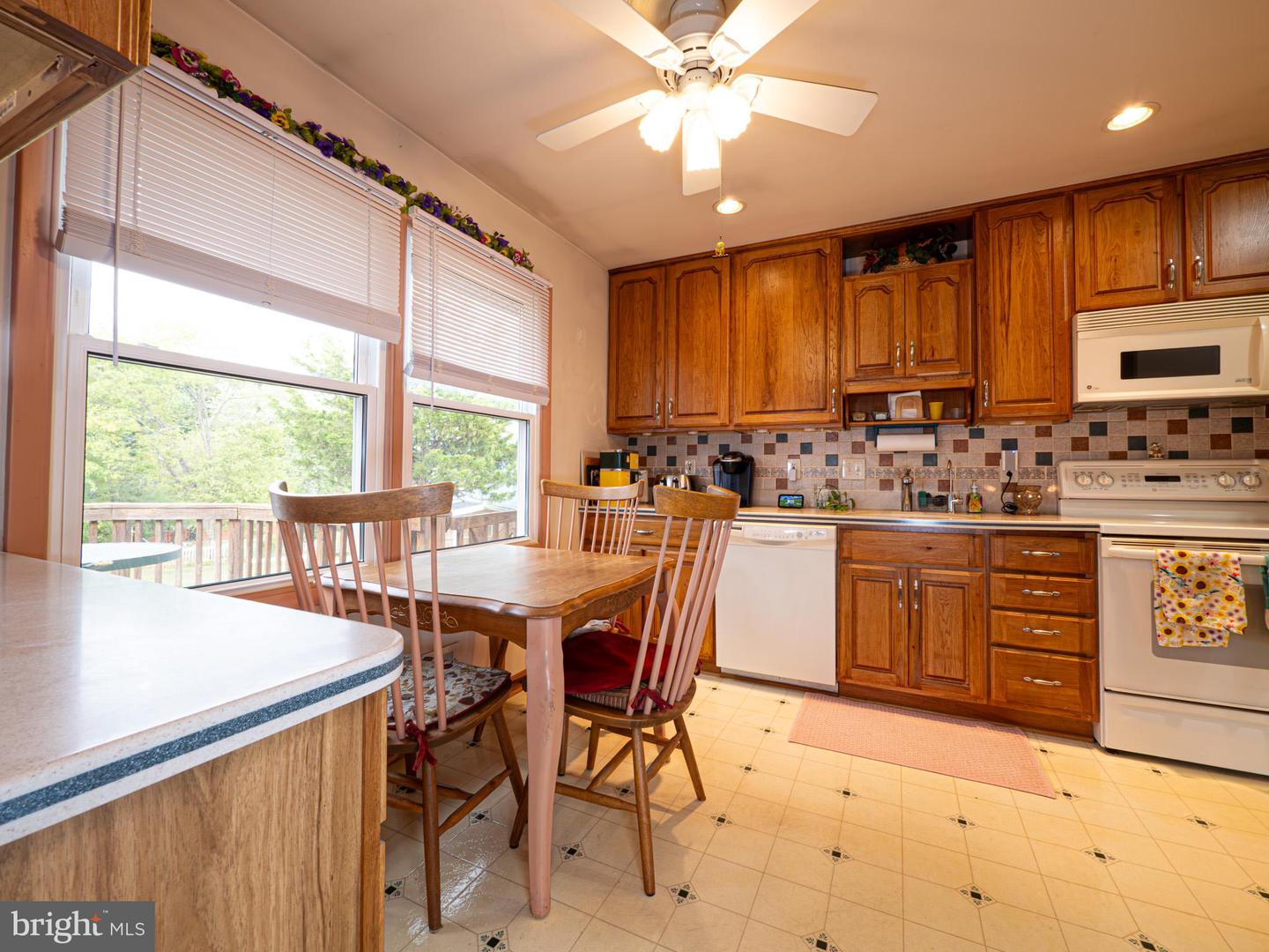 7513 ROXBURY AVE, MANASSAS, Virginia 20109, 4 Bedrooms Bedrooms, ,3 BathroomsBathrooms,Residential,For sale,7513 ROXBURY AVE,VAPW2104756 MLS # VAPW2104756