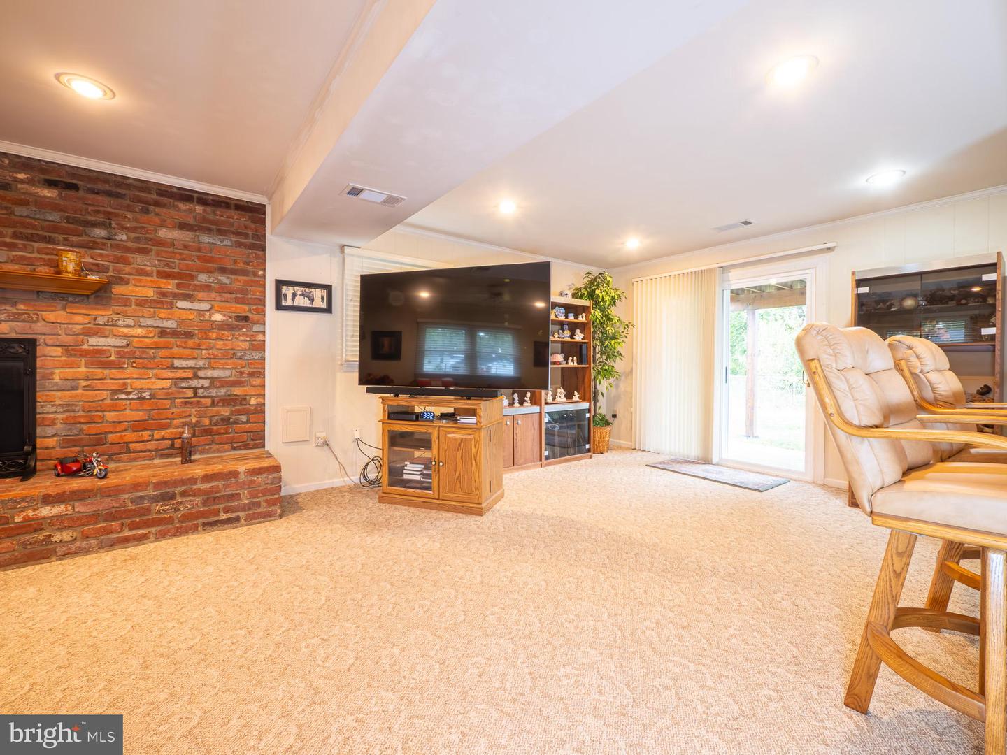 7513 ROXBURY AVE, MANASSAS, Virginia 20109, 4 Bedrooms Bedrooms, ,3 BathroomsBathrooms,Residential,For sale,7513 ROXBURY AVE,VAPW2104756 MLS # VAPW2104756