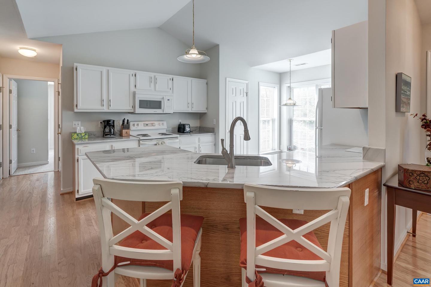570 PEBBLE HILL CT, CHARLOTTESVILLE, Virginia 22903, 2 Bedrooms Bedrooms, ,2 BathroomsBathrooms,Residential,For sale,570 PEBBLE HILL CT,669378 MLS # 669378