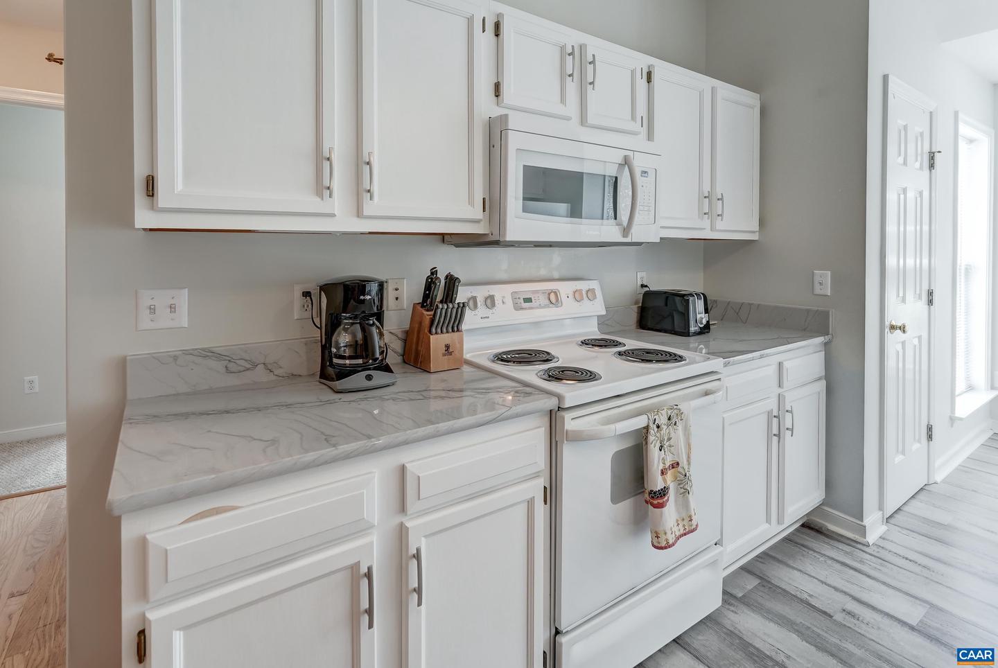 570 PEBBLE HILL CT, CHARLOTTESVILLE, Virginia 22903, 2 Bedrooms Bedrooms, ,2 BathroomsBathrooms,Residential,For sale,570 PEBBLE HILL CT,669378 MLS # 669378