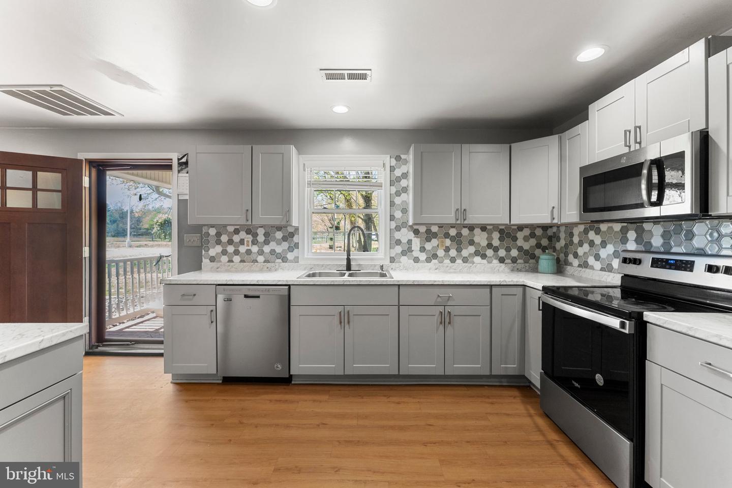 1474 WELSH TRACT, CHARLOTTE COURT HOUSE, Virginia 23923, 5 Bedrooms Bedrooms, 10 Rooms Rooms,4 BathroomsBathrooms,Residential,For sale,1474 WELSH TRACT,VACE2000034 MLS # VACE2000034