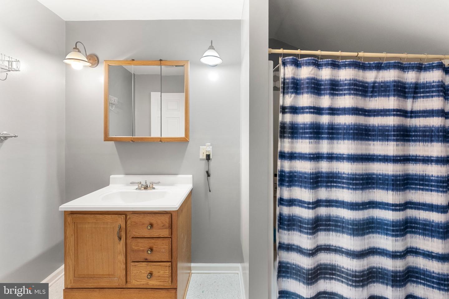 1474 WELSH TRACT, CHARLOTTE COURT HOUSE, Virginia 23923, 5 Bedrooms Bedrooms, 10 Rooms Rooms,4 BathroomsBathrooms,Residential,For sale,1474 WELSH TRACT,VACE2000034 MLS # VACE2000034