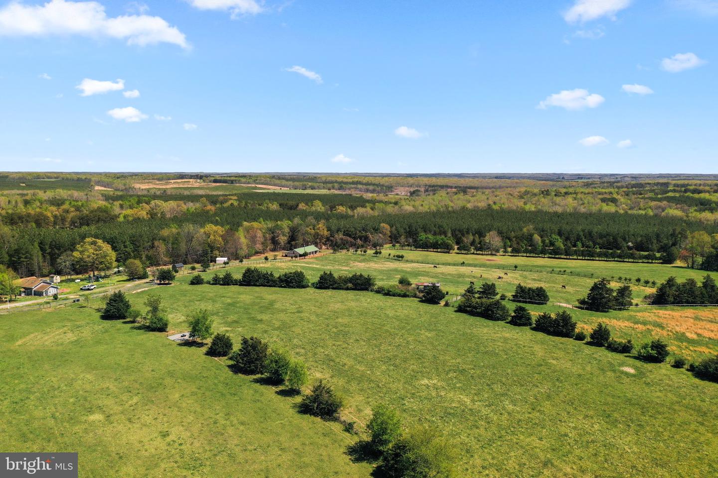 1474 WELSH TRACT, CHARLOTTE COURT HOUSE, Virginia 23923, 5 Bedrooms Bedrooms, 10 Rooms Rooms,4 BathroomsBathrooms,Residential,For sale,1474 WELSH TRACT,VACE2000034 MLS # VACE2000034