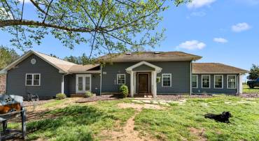 1474 WELSH TRACT, CHARLOTTE COURT HOUSE, Virginia 23923, 5 Bedrooms Bedrooms, 10 Rooms Rooms,4 BathroomsBathrooms,Residential,For sale,1474 WELSH TRACT,VACE2000034 MLS # VACE2000034