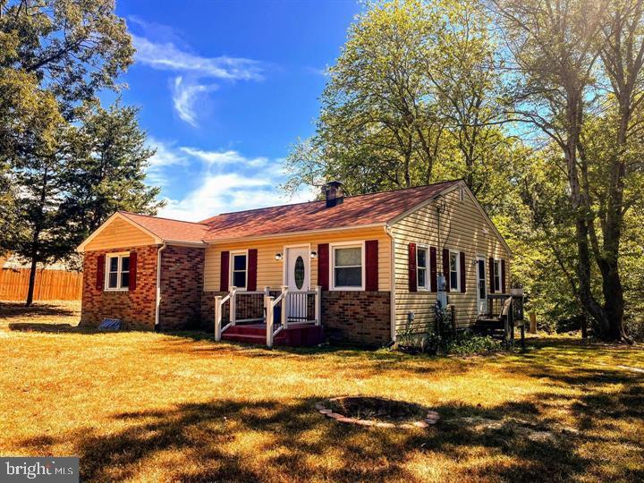 10 CURTIS ESTS EST, FREDERICKSBURG, Virginia 22401, 3 Bedrooms Bedrooms, 8 Rooms Rooms,2 BathroomsBathrooms,Residential,For sale,10 CURTIS ESTS EST,VAFB2009020 MLS # VAFB2009020