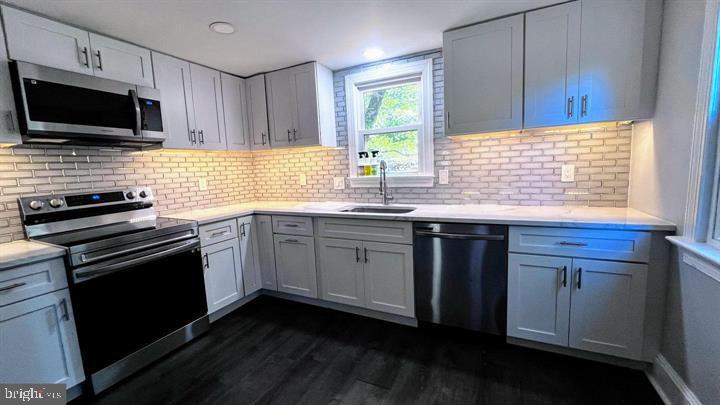 10 CURTIS ESTS EST, FREDERICKSBURG, Virginia 22401, 3 Bedrooms Bedrooms, 8 Rooms Rooms,2 BathroomsBathrooms,Residential,For sale,10 CURTIS ESTS EST,VAFB2009020 MLS # VAFB2009020