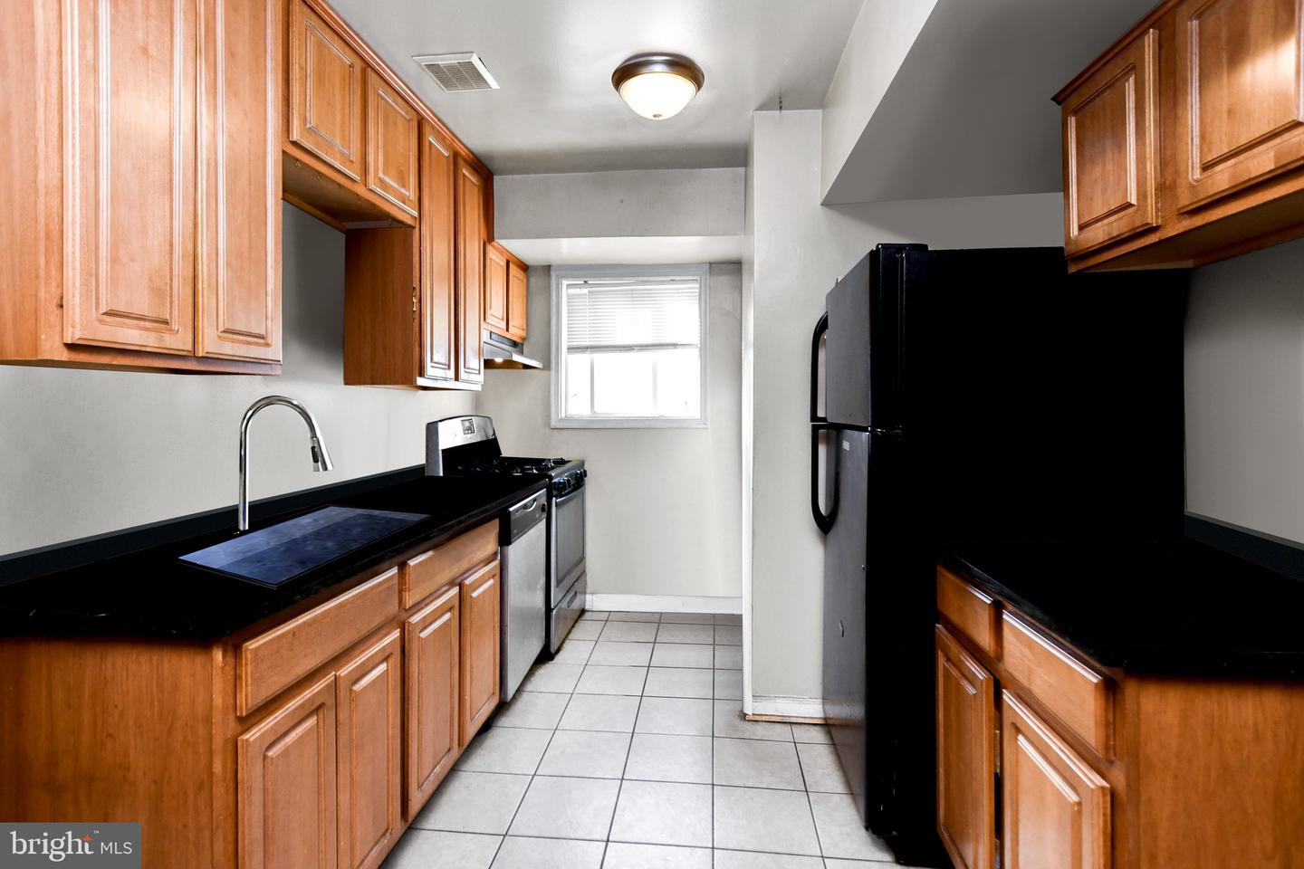 5009 D ST SE #202, WASHINGTON, District Of Columbia 20019, 2 Bedrooms Bedrooms, ,1 BathroomBathrooms,Residential,For sale,5009 D ST SE #202,DCDC2224316 MLS # DCDC2224316