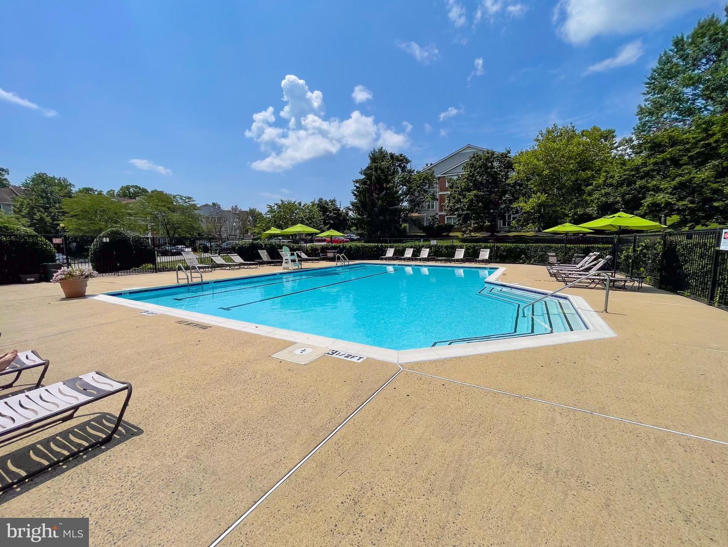 7508 ASHBY LN #K, ALEXANDRIA, Virginia 22315, 2 Bedrooms Bedrooms, ,2 BathroomsBathrooms,Residential,For sale,7508 ASHBY LN #K,VAFX2269440 MLS # VAFX2269440